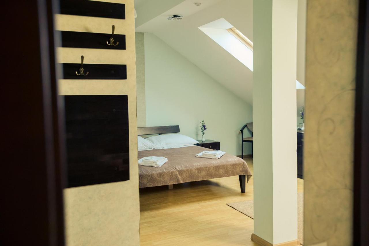 Premiere Hotel Khoust Extérieur photo