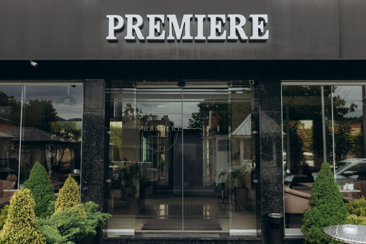 Premiere Hotel Khoust Extérieur photo