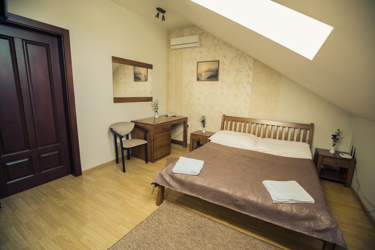 Premiere Hotel Khoust Extérieur photo