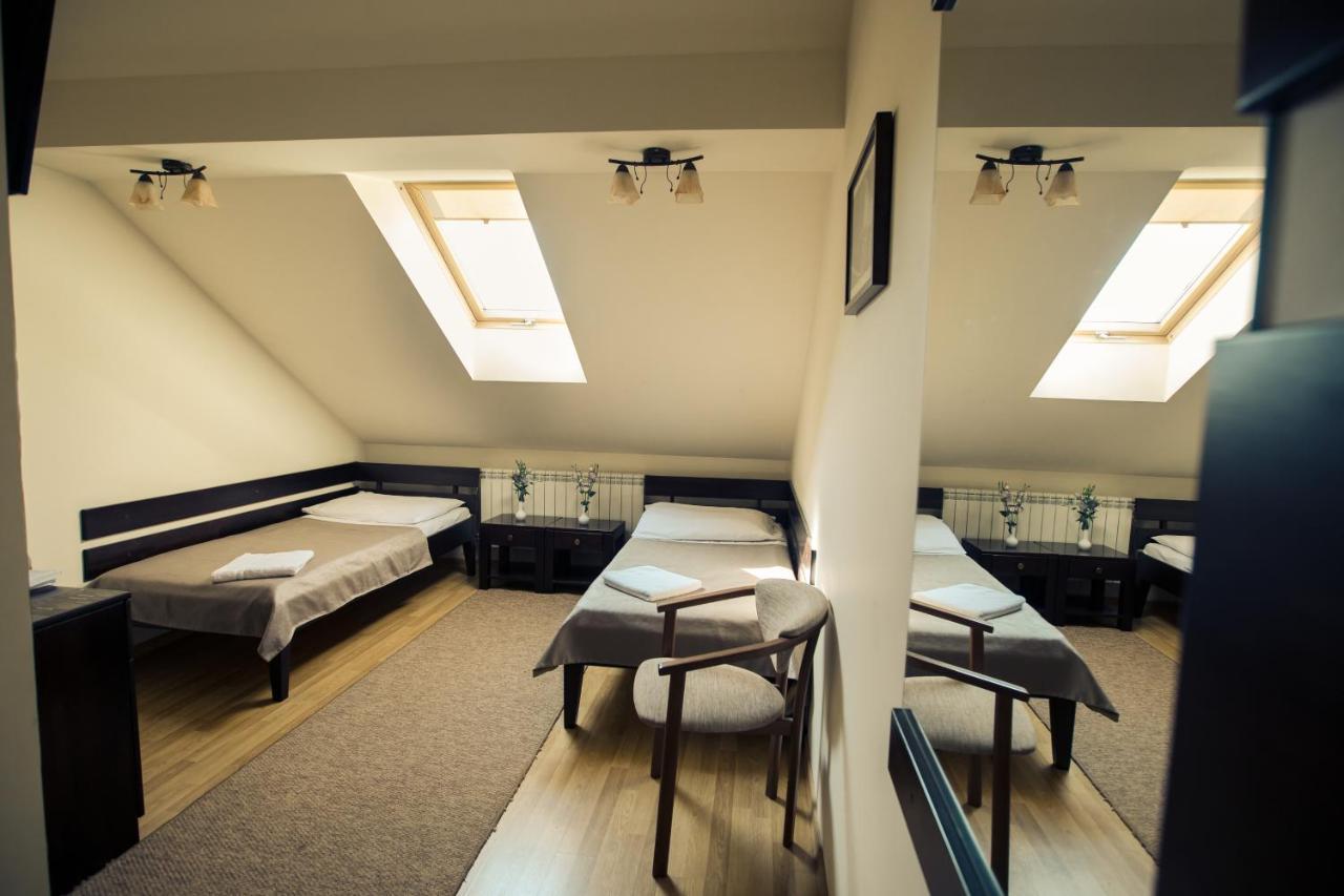 Premiere Hotel Khoust Extérieur photo